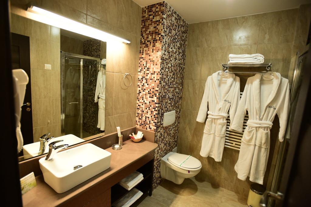 La Rocca Boutique Hotel Craiova Ngoại thất bức ảnh