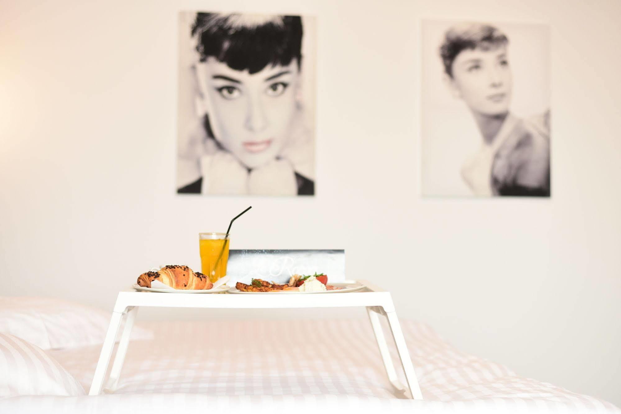 La Rocca Boutique Hotel Craiova Ngoại thất bức ảnh
